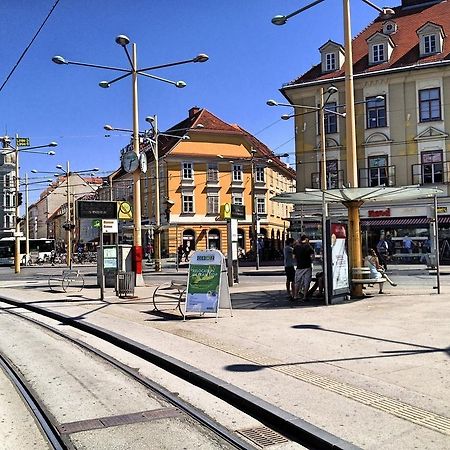 Apartment Jakominiplatz Грац Номер фото